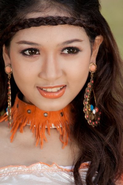 San Yati Moe Myint is a new face Myanmar model. - san-yati-moe-myint-6